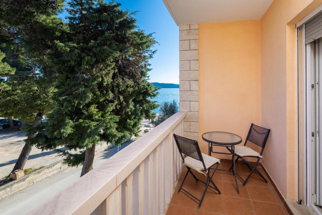 Xxl Luxury Apartments Beach Marina Resort Kastela Bagian luar foto