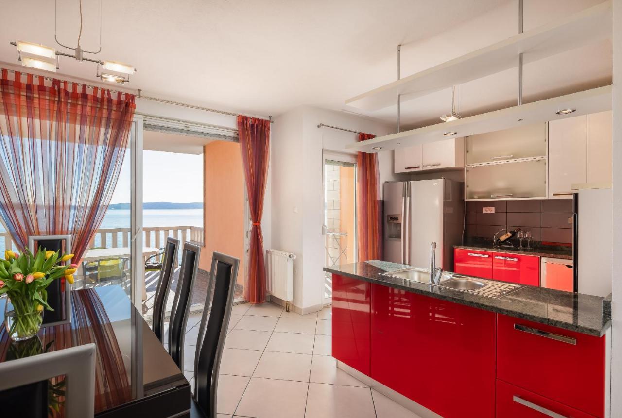 Xxl Luxury Apartments Beach Marina Resort Kastela Bagian luar foto