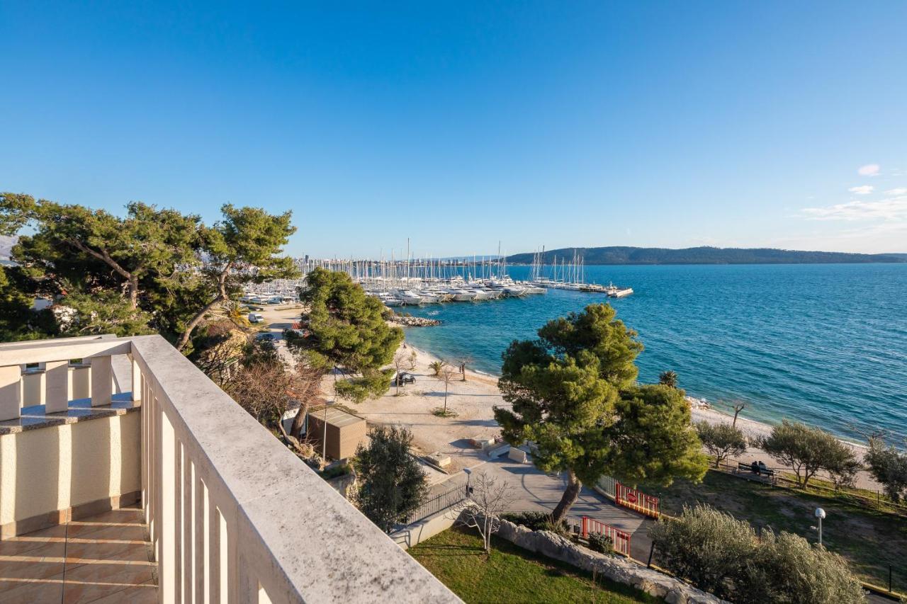 Xxl Luxury Apartments Beach Marina Resort Kastela Bagian luar foto