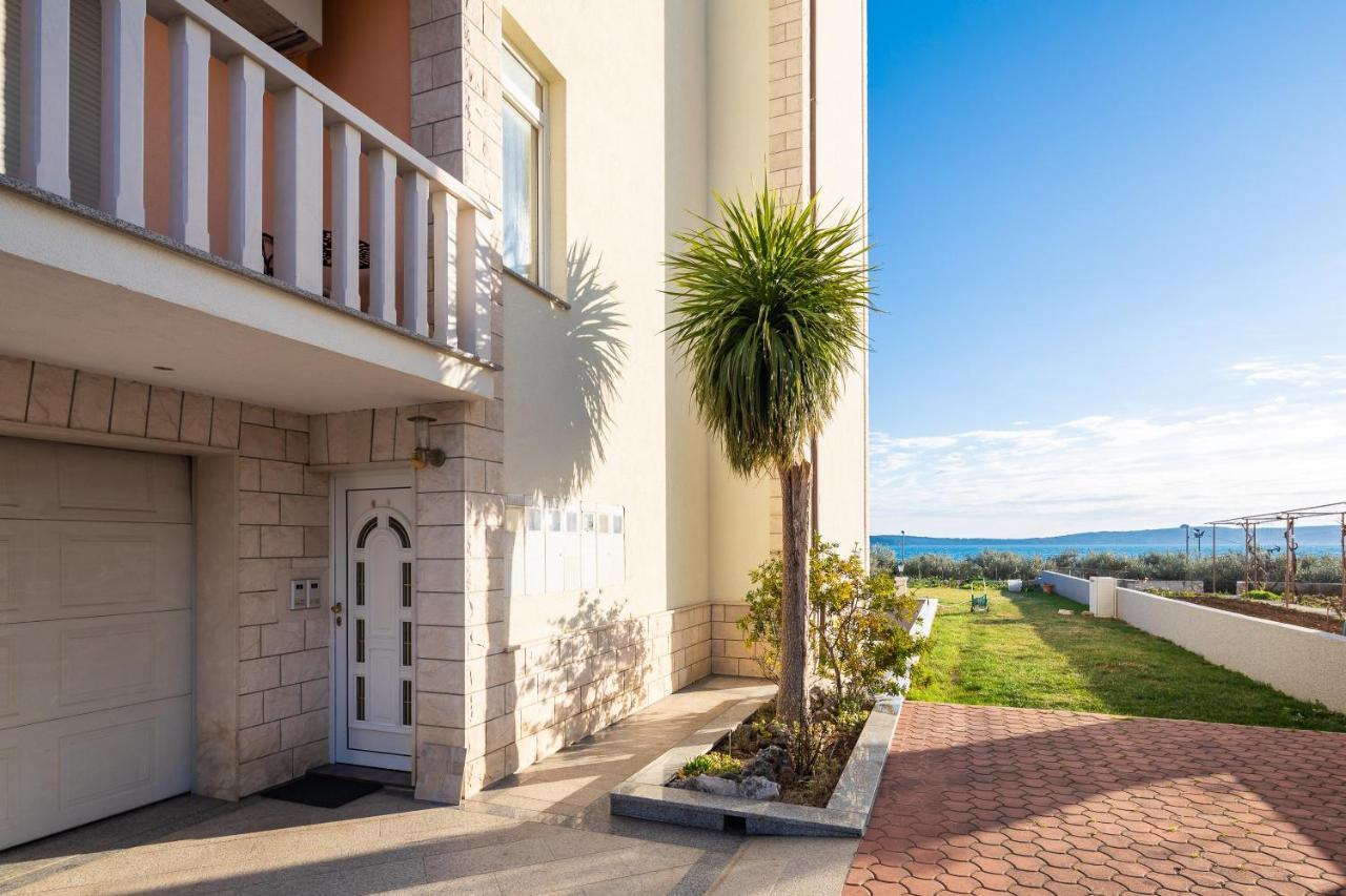 Xxl Luxury Apartments Beach Marina Resort Kastela Bagian luar foto